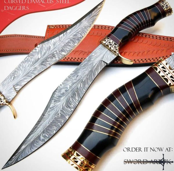 Curved Damascus Steel Dagger